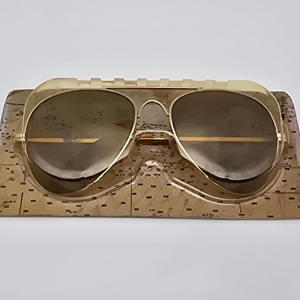 Merit Cigarettes Navigator Gold Frame Brown Lens Aviator Sunglasses NIB 53mm